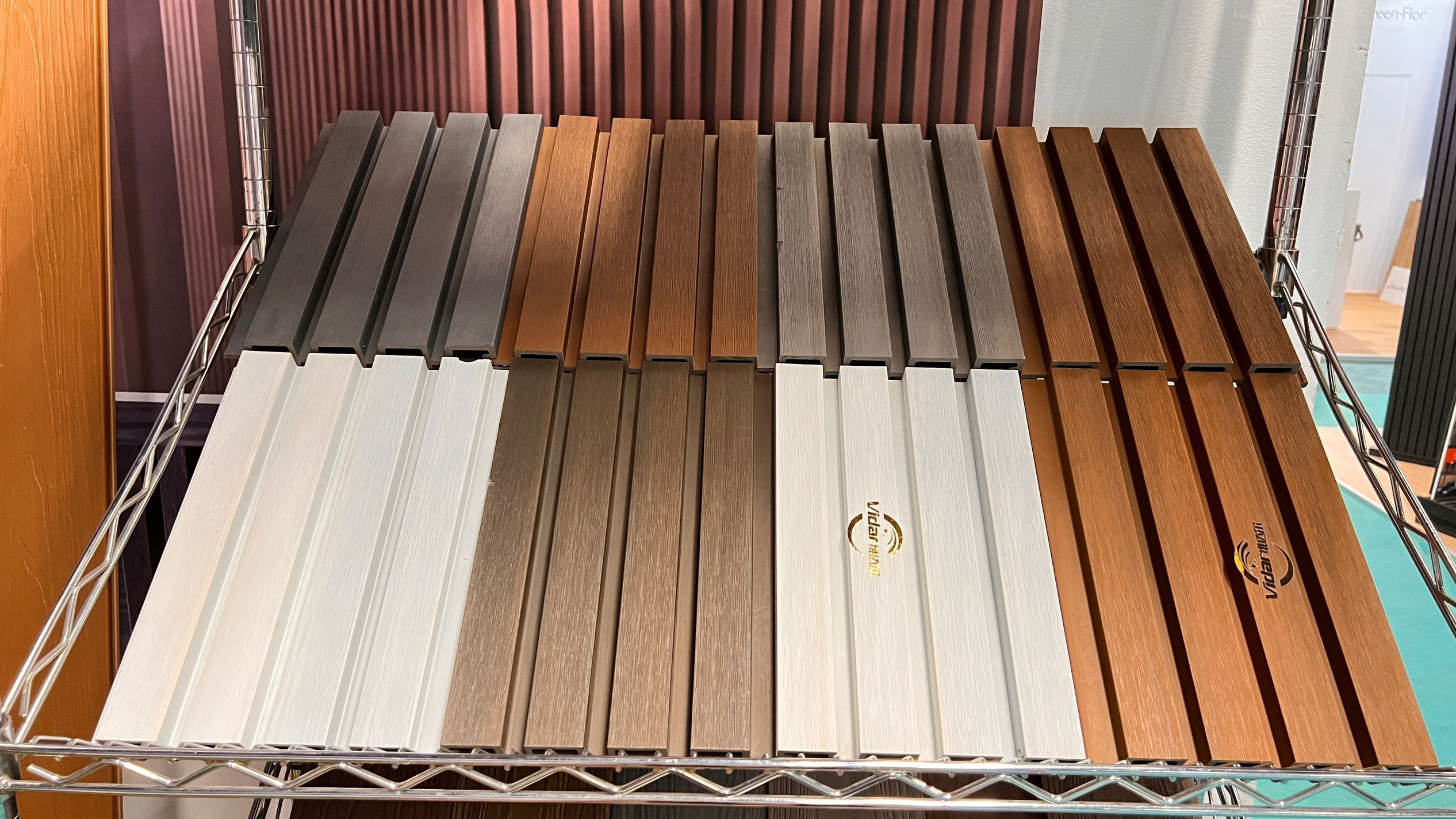 Pannelli a parete WPC bianchi di facile installazione