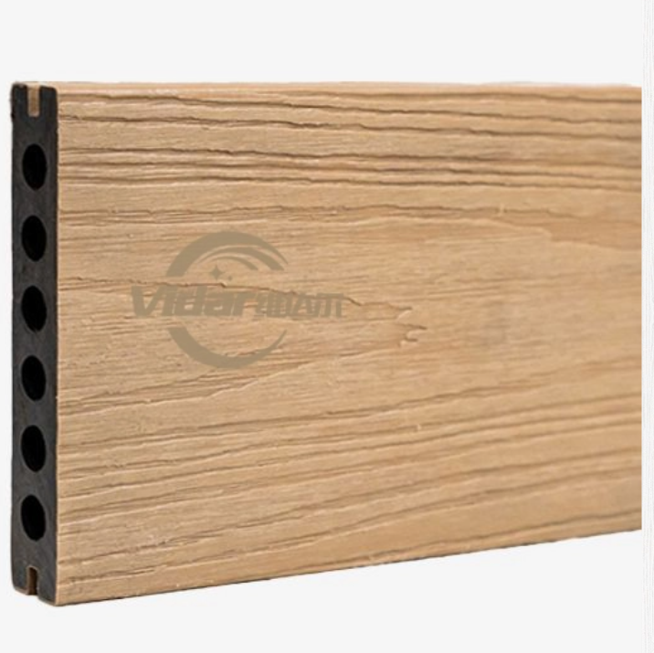 Decking in WPC con protezione anti-UV 143x22.5 Poolside Installations.png