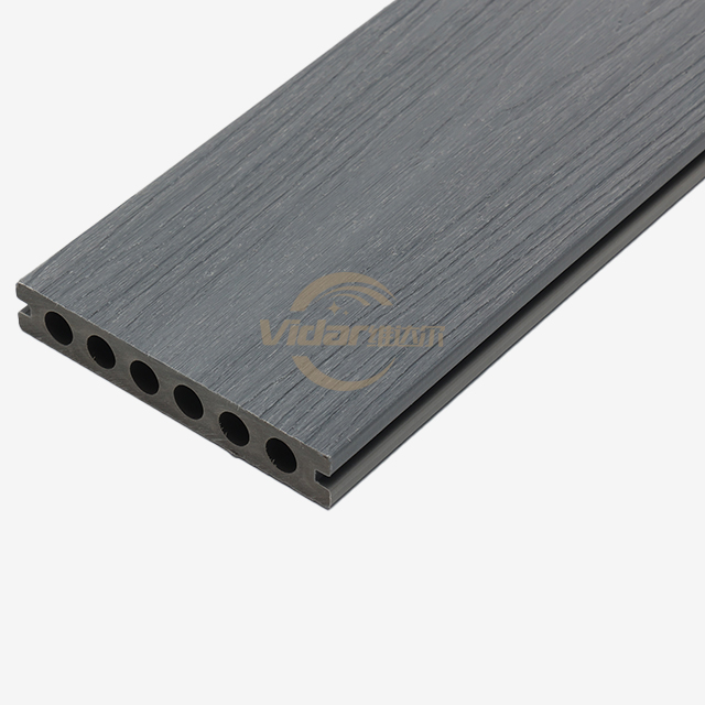 Decking in wpc con superficie spazzolata coestrusione da 143 * 22,5 mm Decking in composito grigio scuro Struttura eccellente Decking in Wpc cavo impermeabile per uso esterno