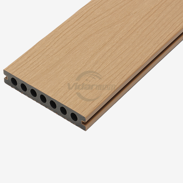 Tendenza del decking grigio